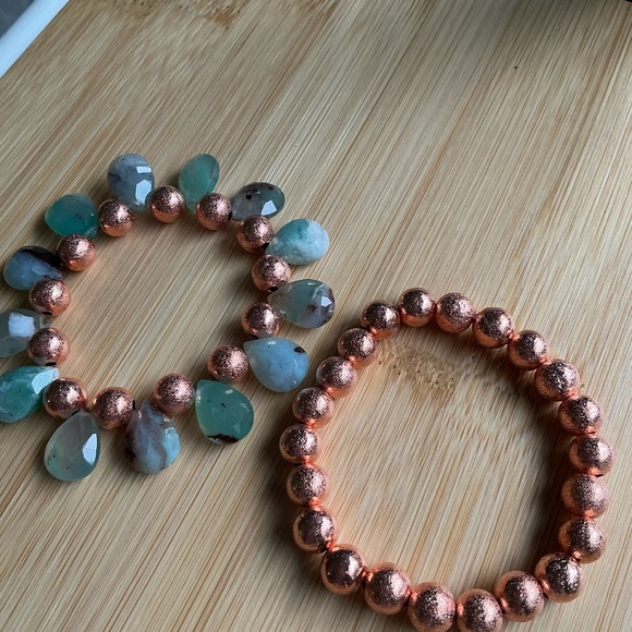 Copper and Peruvian opal Teardrop Bracelets - Picture 4 of 5